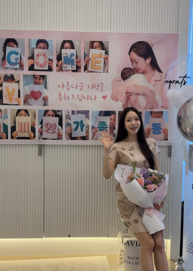  이필립의 아내 박현선이 셋째 출산 후 본격적인 업무에 복귀한 근황을 공개했다. / 박현선 SNS