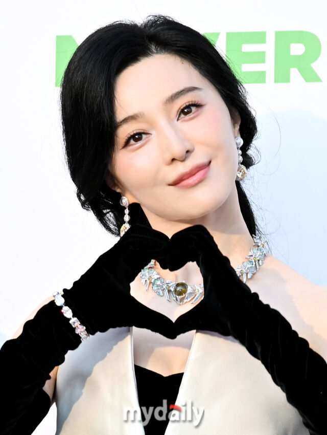중국배우 판빙빙이 2일 오후 경기도 부천시청 광장에서 진행된 '제30회 부천국제판타스틱영화제(BIFAN)' 개막식 레드카펫 포토월 행사에 참석해 포토타임을 갖고 있다./마이데일리