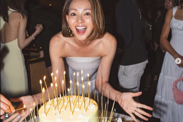야노시호의 생일파티 현장에서 딸 추사랑의 훌쩍 자란 근황이 함께 공개돼 눈길을 끌었다. / 야노시호 SNS