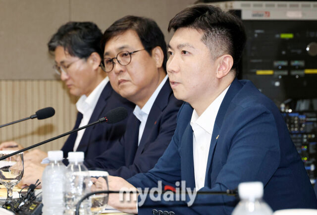 유승민 대한체육회장이 6일 오후 서울 잠실 올림픽파크텔에서 진행된 'K-축구 혁신위원회' 출범식에 참석해 이야기를 하고 있다./마이데일리