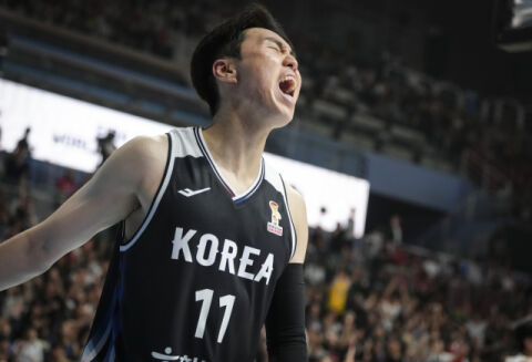'금메달 땄는데 끝이 아니다' 말년 병장 이우석, 조기 전역 절차 돌입&hellip;10월 2일까지 나와야 FA 된다