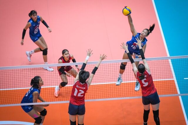 한국과 태국이 2026 아시아배구연맹(AVC) U18 아시아선수권 4강전에서 한 판 승부를 벌이고 있다./AVC 제공