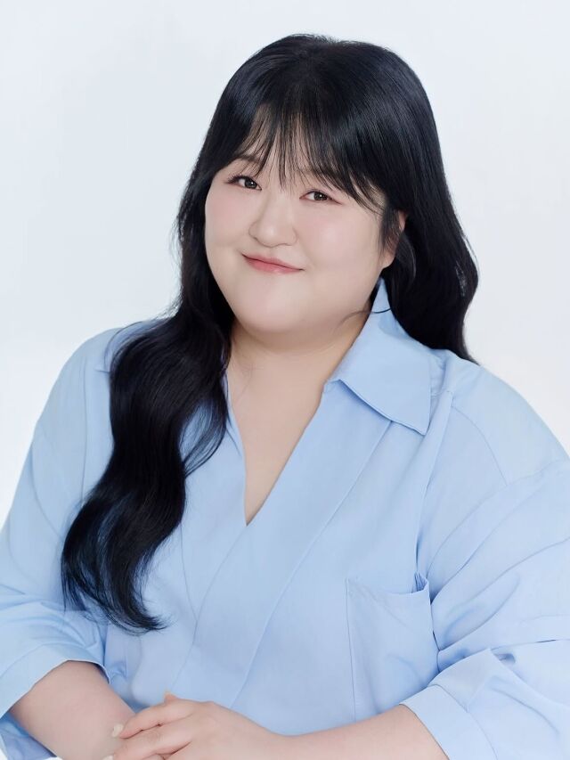 이국주가 10년 만에 새 프로필 사진을 공개하며 한층 달라진 분위기를 자랑했다. / 이국주 SNS