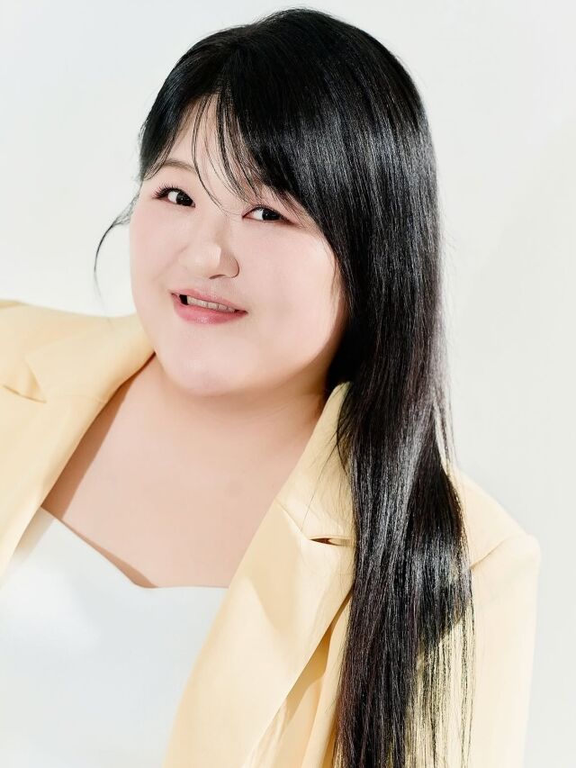 이국주가 10년 만에 새 프로필 사진을 공개하며 한층 달라진 분위기를 자랑했다. / 이국주 SNS