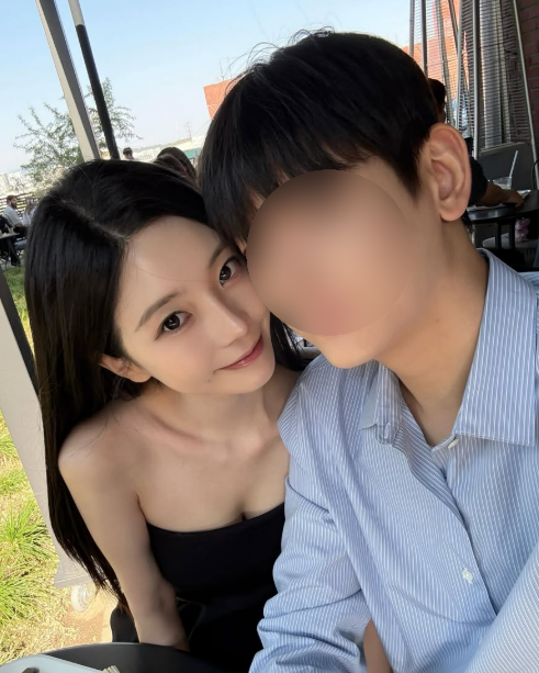 '솔로지옥3' 윤하정과 남친./윤하정 인스타그램