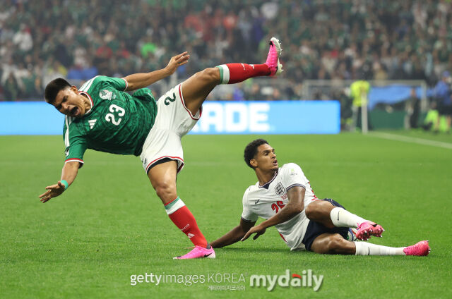 7일 'BBC' 보도에 따르면 잉글랜드축구협회(FA)가 자렐 콴사의 퇴장 징계에 대한 항소를 고려하고 있다. 멕시코와의 16강전에서 퇴장을 당한 콴사./게티이미지코리아
