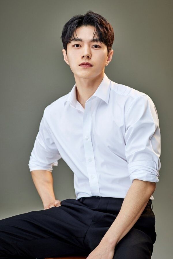 엘