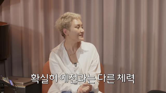 이소라가 건강 문제로 몸무게를 크게 감량한 사실을 밝히며 예전 같지 않은 몸 상태에 대한 고민을 털어놨다. / 유튜브 채널 '성시경 SUNG SI KYUNG'