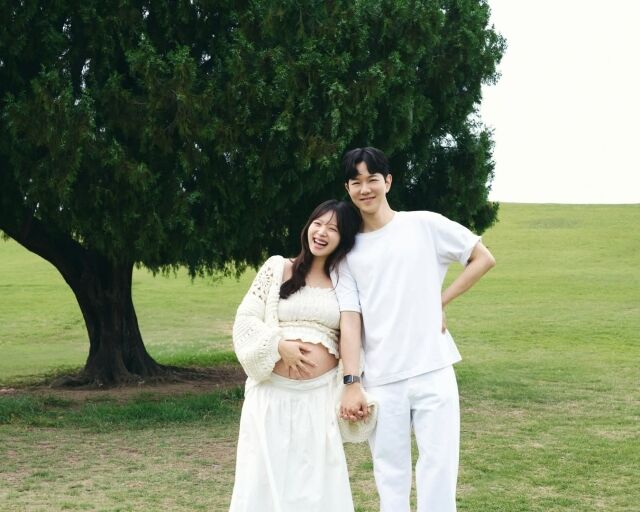 '하트시그널4' 출신 인플루언서 김지영과 남편 윤수영./김지영 소셜미디어