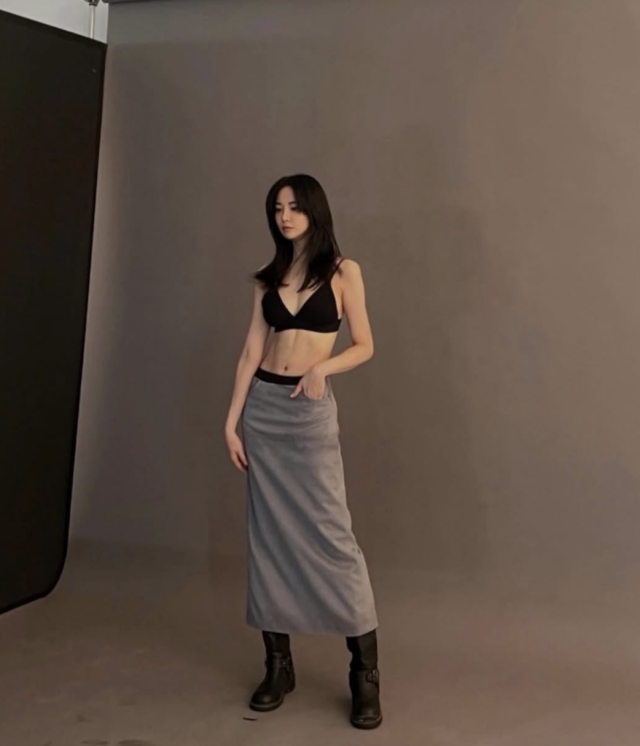 이주연이 과거 탄탄했던 몸매를 공개하며 운동 의지를 다졌다. / 이주연 SNS