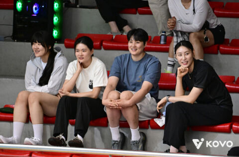 '제주로 혼저 옵서예' 배유나&middot;표승주 이적 후 첫 공식전&hellip;2026 한&middot;중&middot;일 여자배구 탑클럽 슈퍼매치 제주대회 열려