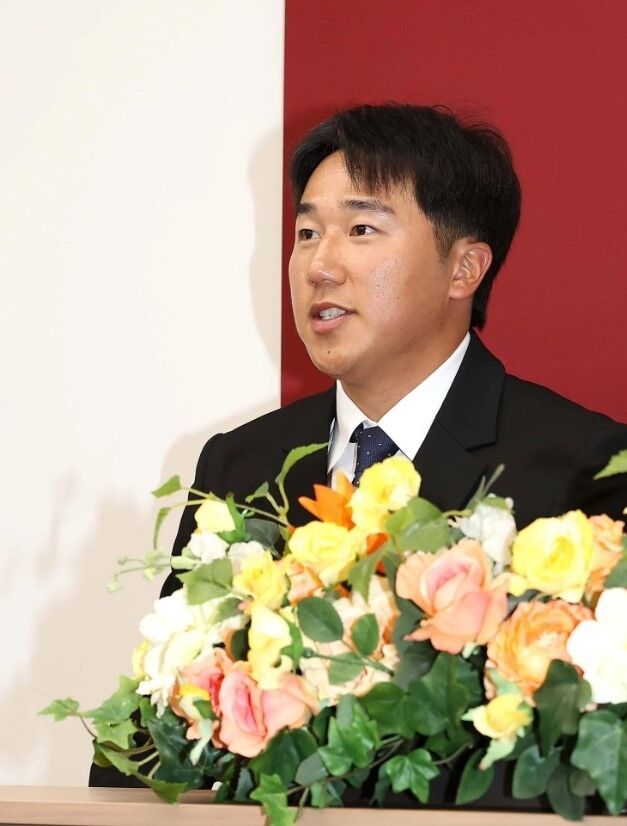 2023년 NC 다이노스 불팬 포수로 활동한 경력이 있는 이건희가 14일 일본프로야구 요미우리 자이언츠와 육성 선수 계약을 맺었다./요미우리 구단 공식 홈페이지 캡처