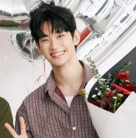 김수현 SNS