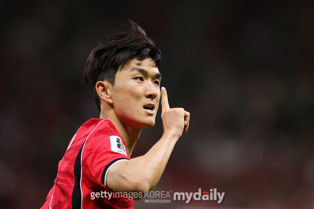 14일 포르투갈 '아 볼라'에 따르면 FC포르투가 황인범(페예노르트) 영입을 추진하고 있다./게티이미지코리아