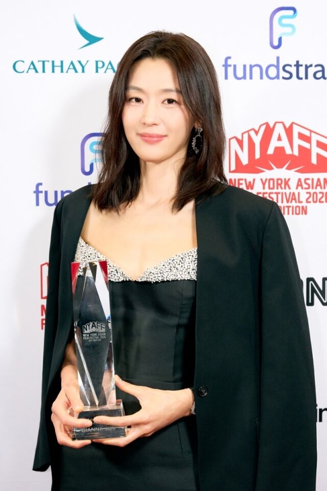 전지현 / LucySoutter