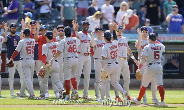 MLB 보스턴 레드삭스는 18일(한국시각) 열린 탬파베이 레이스와 더블헤더를 모두 이겨 11연승으로 신바람을 냈다. 지난 2016년 이후 10년 만에 11연승이다./게티이미지코리아