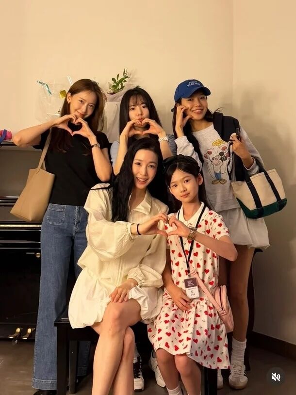 윤아 SNS