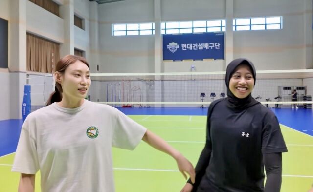 2026년 나란히 현대건설로 이적한 배유나와 아시아쿼터 선수 메가./현대건설 제공