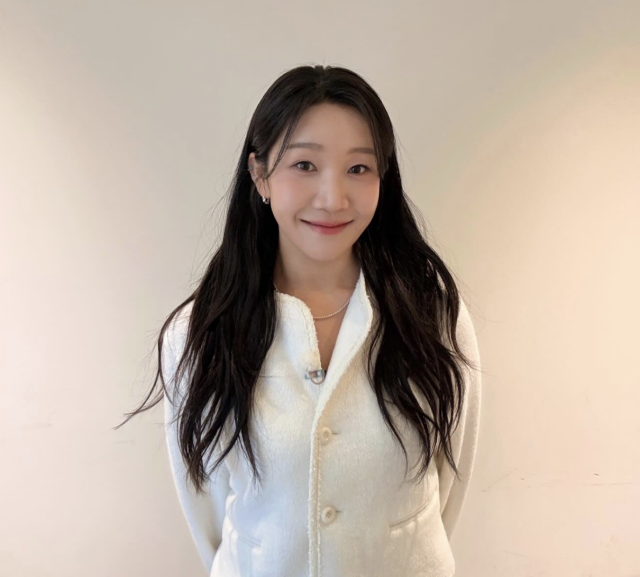 김지유가 온라인에서 확산된 폴란드 이민설과 결혼설에 대해 직접 입장을 밝혔다. / 김지유 SNS