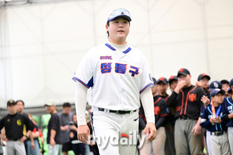 [MD포토] 김현우 감독 '성동구유소년야구단 꿈나무리그 현무 감독상'