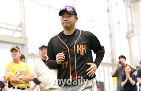[MD포토] 강성완 감독 '주니어리그 감독상'