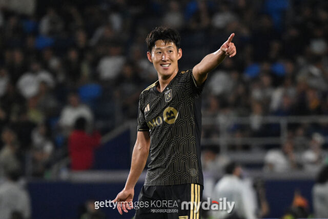 LAFC의 손흥민이 LA갤럭시와의 2026시즌 MLS 원정 경기에서 MLS 시즌 첫 골을 터뜨렸다./게티이미지코리아