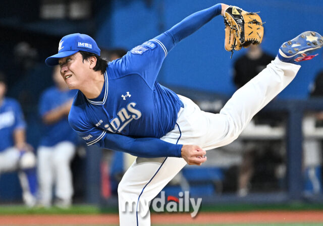 22일 오후 서울 고척스카이돔에서 진행된 '2026 프로야구 KBO리그' 키움히어로즈와 삼성라이온즈의 경기. 삼성 이재희가 역투하고 있다./마이데일리