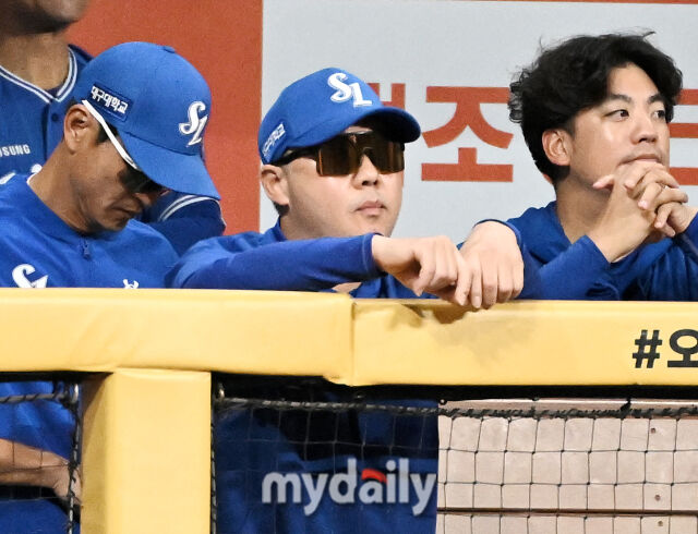 22일 오후 서울 고척스카이돔에서 진행된 '2026 프로야구 KBO리그' 키움히어로즈와 삼성라이온즈의 경기. 삼성 박진만 감독이 경기를 지켜보고 있다./마이데일리