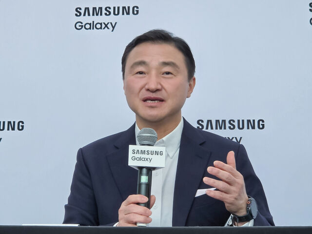 22일(현지시간) 영국 런던에서 노태문 삼성전자 대표이사 겸 MX(Mobile eXperience) 사업부장이 '갤럭시 언팩 2026' 행사 직후 국내 기자간담회를 진행하고 있다. /삼성전자