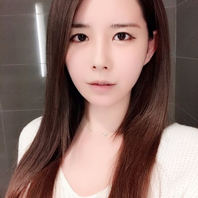 1세대 BJ 출신 크리에이터 김이브(본명 김소진)가 유튜브를 통해 활동 재개를 알렸다. / 김이브 SNS