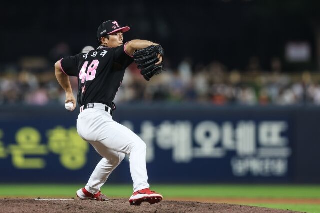 KIA 타이거즈 이의리가 23일 광주 KIA챔피언스필드에서 열린 한화 이글스와의 홈 경기서 투구하고 있다./KIA 타이거즈 제공