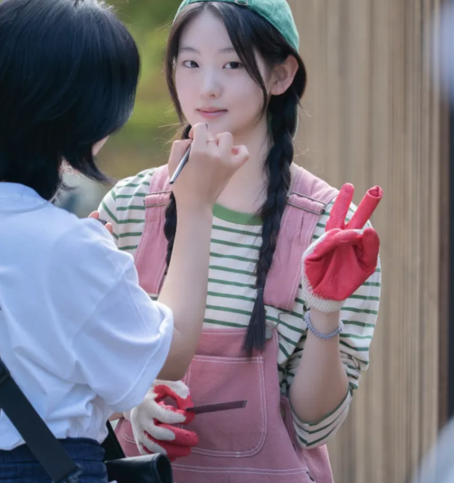 서수민은 최근 종영한 ‘김부장’에서 주인공 김부장(소지섭 분)의 딸 김민지 역을 맡아 새내기라는 사실이 무색할 만큼 압도적인 연기력으로 안방극장에 확실한 도장을 찍었다./와이원엔터테인먼트
