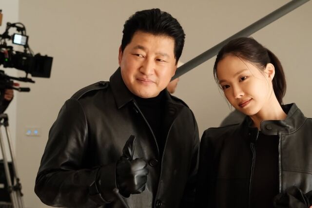 배우 손나은이 '김부장' 종영 소감과 함께 비하인드를 공개했다. / 손나은 소셜미디어