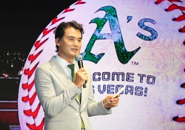 박찬호 팀61 대표가 MLB 애슬레틱스 구단과 협엽을 맺었다. 그는 컨소시엄을 구성해 한국인 최초로 MLB 구단에 투자자로 참여한다. 27일 열린 회견에서 투자자 참여에 대한 배경에 대해 밝히는 박찬호.