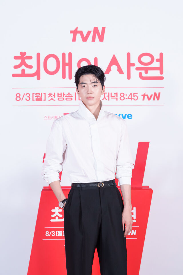 배우 강훈. / tvN 새 월화드라마 '최애의 사원' 제공