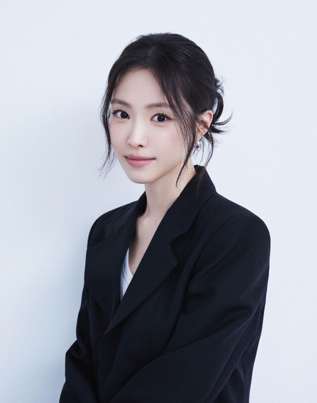 손나은 / 제이와이드컴퍼니