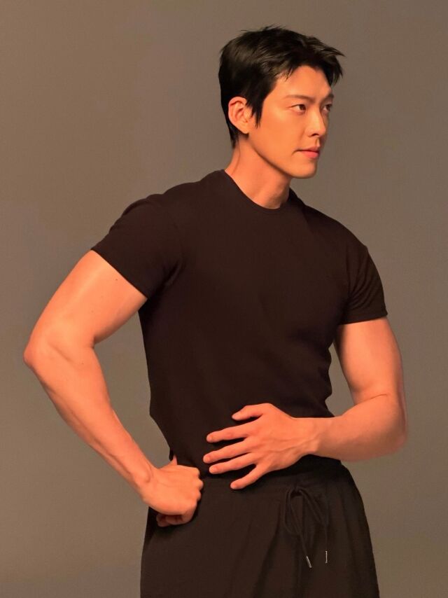 / 김우빈 SNS