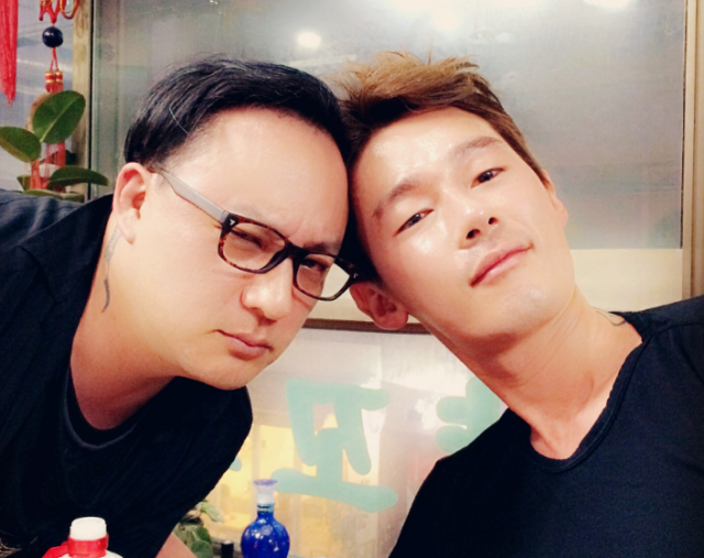 고 신해철, 허지웅./허지웅 인스타그램