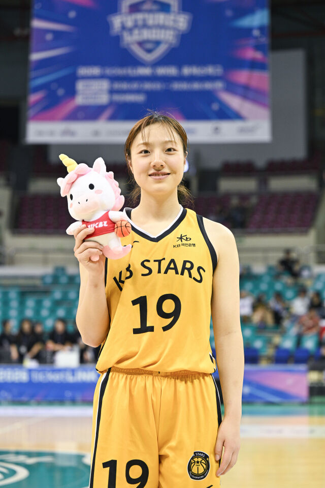 이여명이 15득점으로 KB스타즈를 승리로 이끌었다./WKBL 제공