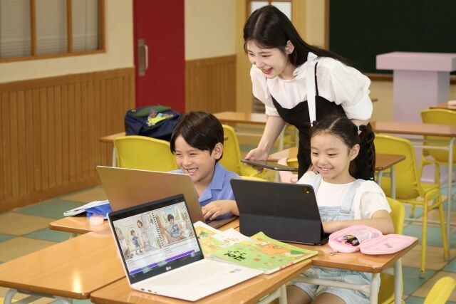 SK텔레콤이 순천향대와 강원·충청권 초·중·고교생 4200여명을 대상으로 인공지능(AI) 교육을 진행한다. /SKT