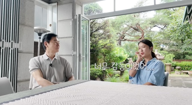 정보석이 자숙 기간을 보내던 황정음을 배려해 고(故) 이순재의 장례식에 함께 갔던 사연을 공개했다. / 유튜브 채널 '황정음'