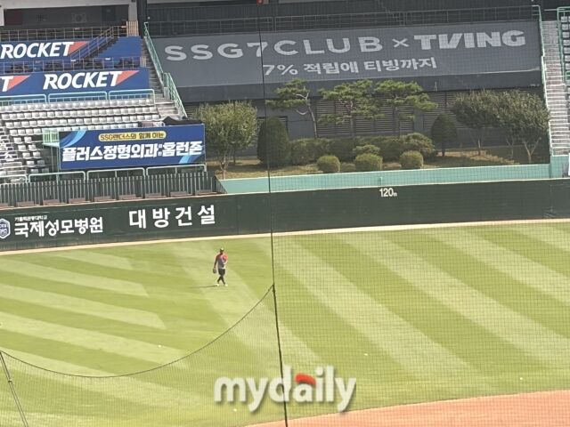 에레디아가 5일 인천 SSG랜더스필드에서 수비 훈련을 진행하고 있다./인천 = 이정원 기자