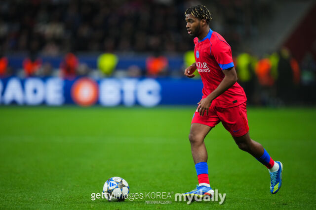 5일 영국 '타임즈' 보도에 따르면 리버풀이 파리 셍제르망(PSG)의 윙어 이브라힘 음바예를 영입 명단에 포함시켰다./게티이미지코리아