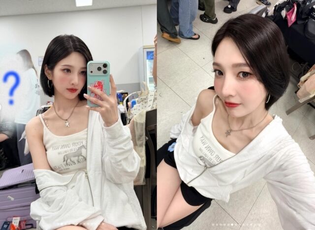 조이는 또 빈티지한 프린팅이 들어간 화이트 슬리브리스 톱에 블랙 팬츠를 매치 해 청순하면서도 힙한 무드를 연출했다./조이 소셜미디어
