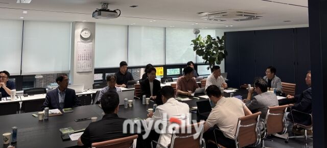 한국야구위원회(KBO)는 6일 오후 폭염 관련으로 인해 긴급실행위원회를 개최했다./류한준 기자