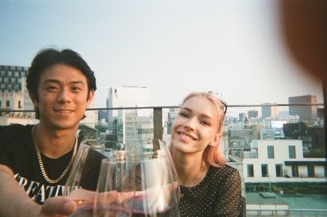 스테파니 미초바가 결혼 4주년을 맞아 남편을 향한 변함없는 애정을 전했다. / 미초바 SNS
