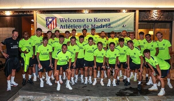 이강인이 아틀레티코 마드리드 동료들에게 저녁 식사를 대접했다./아틀레티코 마드리드