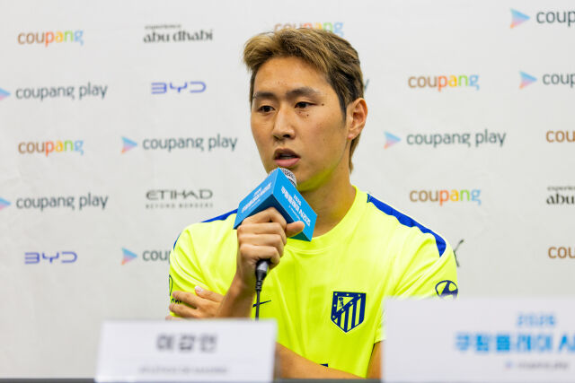 이강인이 8일 목동종합운동장에서 열린 '2026 쿠팡플레이 시리즈' 2차전 사전 기자회견에 참석했다./쿠팡플레이 제공