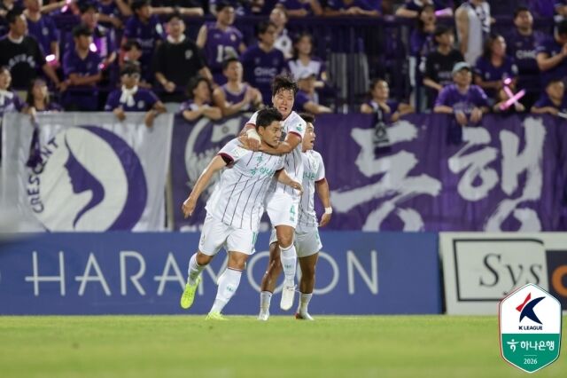 주민규(대전 하나시티즌)가 8일 오후 8시 안양종합운동장에서 펼쳐진 FC안양과의 '하나은행 K리그1 2026' 22라운드에서 선제골을 기록했다./한국프로축구연맹 제공