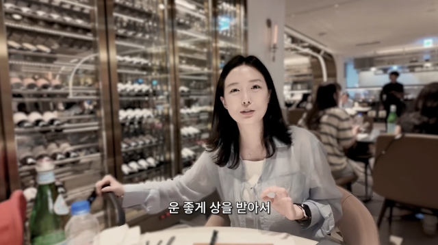 방송인 오상진, 김소영 부부가 딸 수아의 수학 최우수상 수상을 기념해 가족 호캉스를 즐겼다. / 유튜브 채널 '김소영의 띵그리TV'
